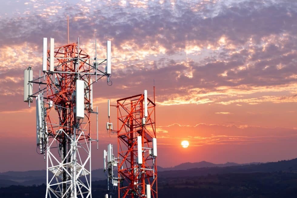 Reasons telco cell towers use rugged battery storage SMARTESTORAGE